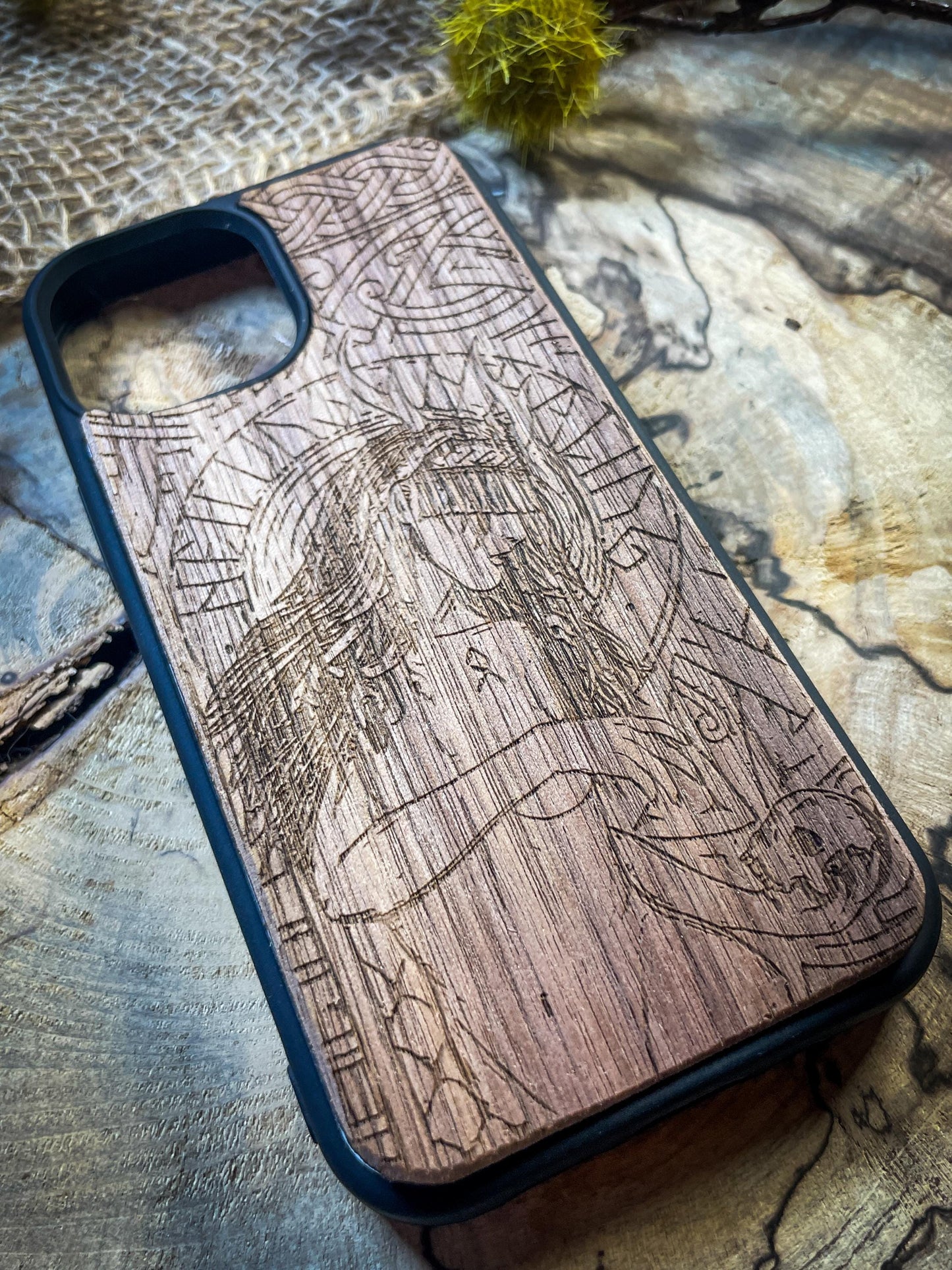 Viking Godess Compass Tree of life Runes Symbol Medieval