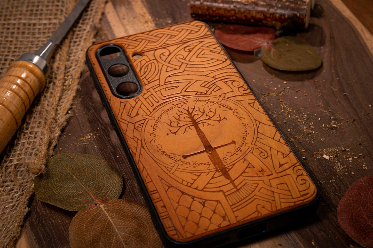 wood phone case of lord of the rings
