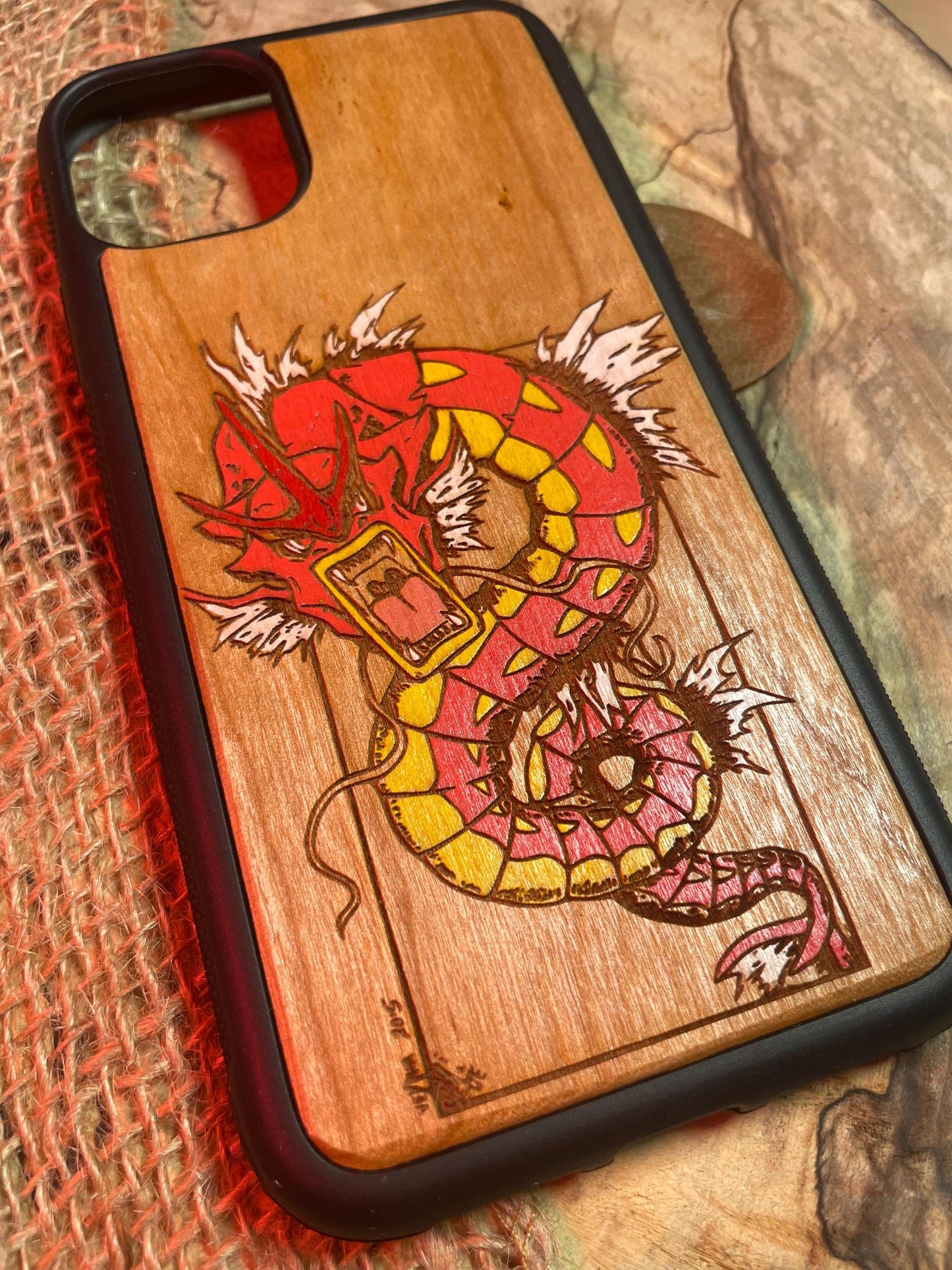 Anime Red Shiny Dragon SHOP APP