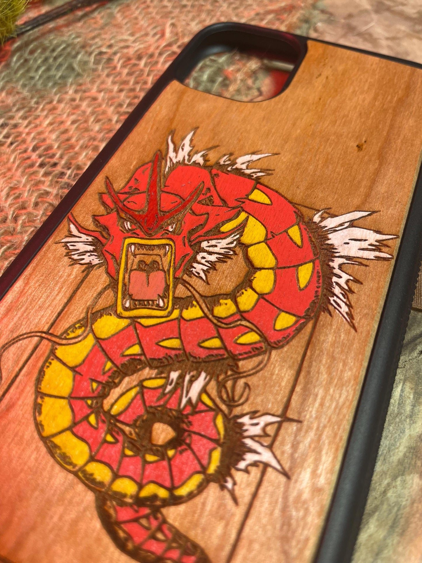 Anime Red Shiny Dragon SHOP APP